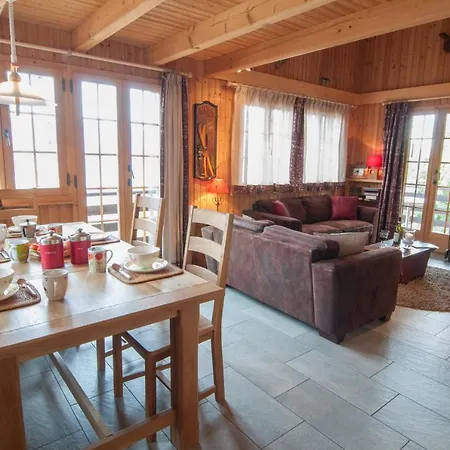 Chalet Lisa Ski-in, Ski-out Well Equipped Nendaz