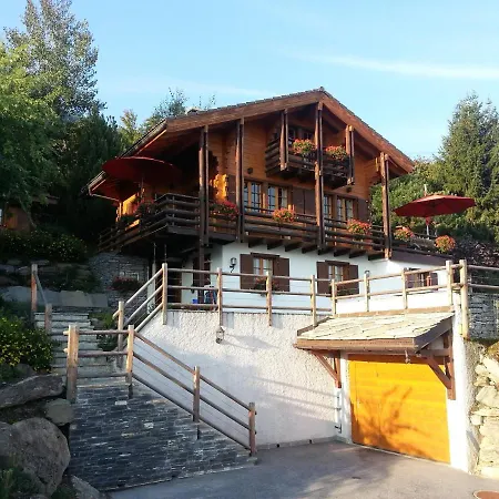 Chalet Lisa Ski-in, Ski-out Well Equipped