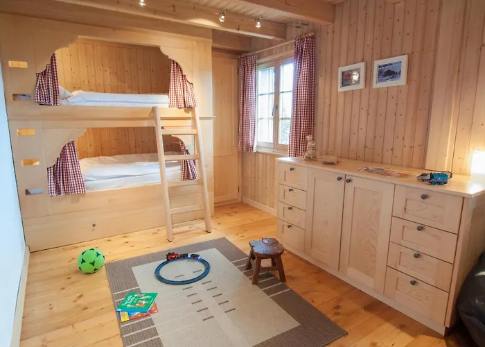 Lisa Ski-in, Ski-out Well Equipped شاليه *